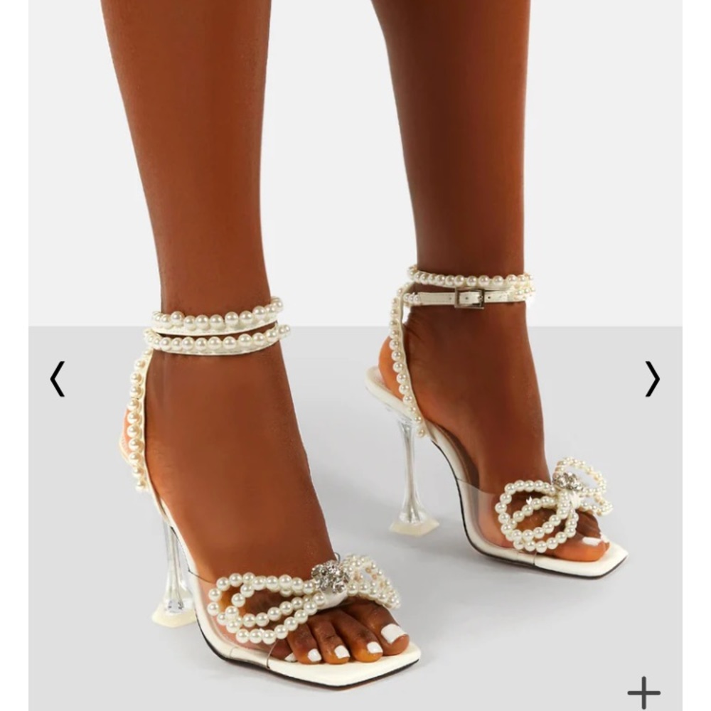 Pearl Wrap Around Heels Size 9